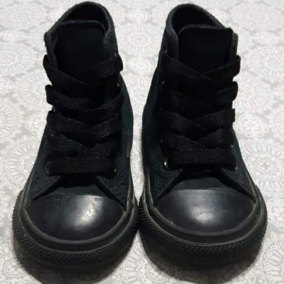 Kids Converse - Picture 5 of 5